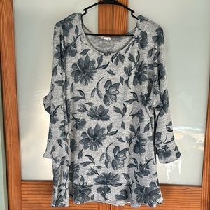 Floral 3/4 sleeve